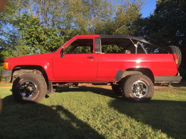 1990 White Toyota 4Runner SUV