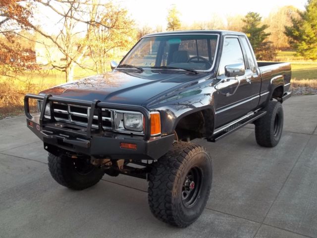 1984 Blue Toyota Other Extended Cab Pickup