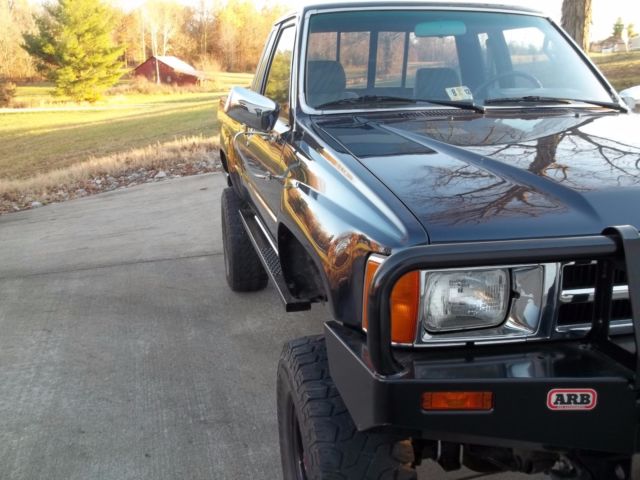 1984 Blue Toyota Other Extended Cab Pickup