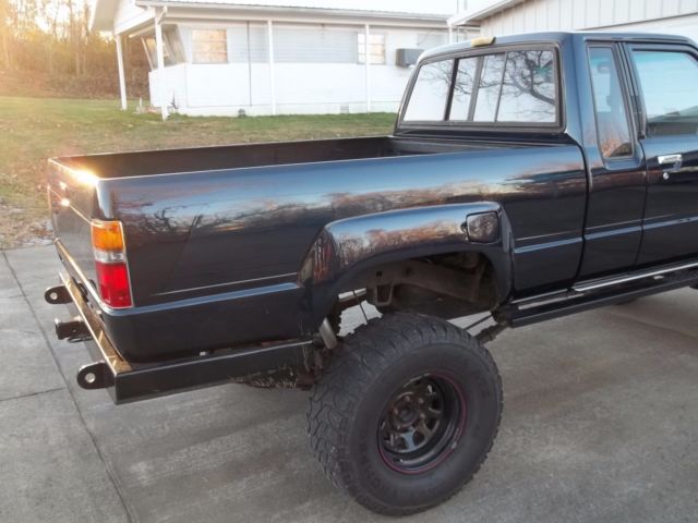 1984 Blue Toyota Other Extended Cab Pickup