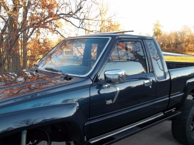 1984 Blue Toyota Other Extended Cab Pickup
