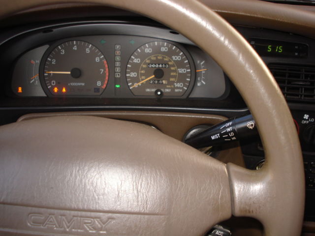 19940000 Gold Toyota Camry Sedan