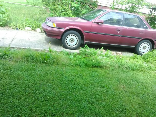 1991 Maron Red Toyota Camry Sedan