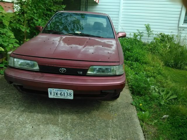 1991 Maron Red Toyota Camry Sedan