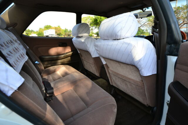 1990 White Toyota Other Sedan