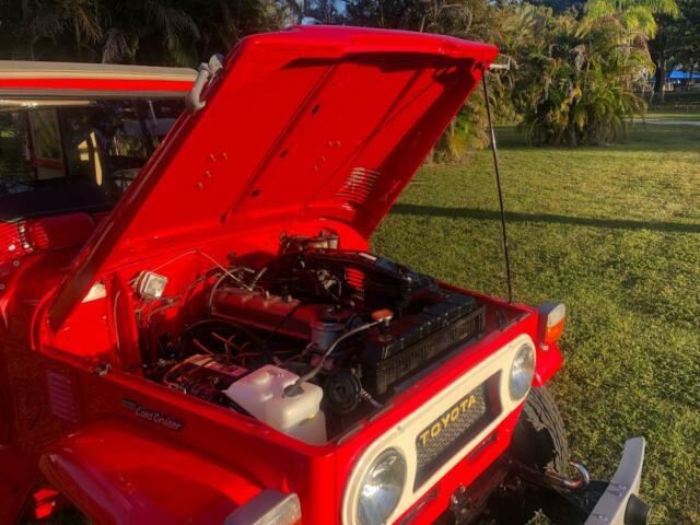 1978 Red Toyota FJ Cruiser