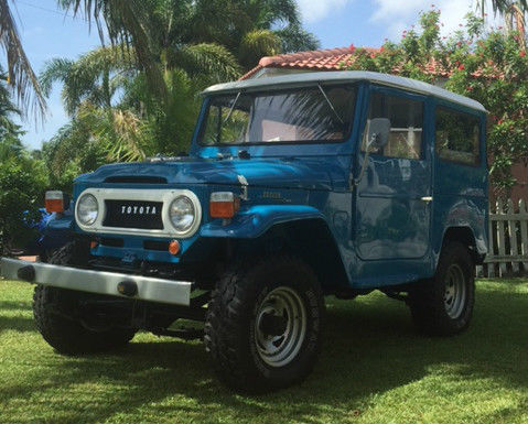 1967 BLUE AND BEIGE Toyota FJ Cruiser Coupe