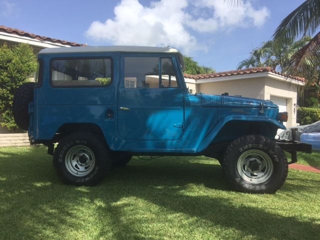 1967 BLUE AND BEIGE Toyota FJ Cruiser Coupe
