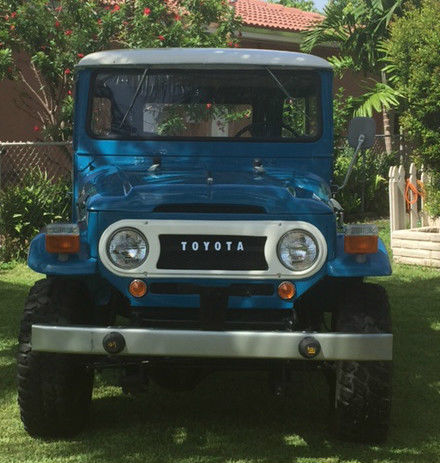 1967 BLUE AND BEIGE Toyota FJ Cruiser Coupe