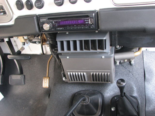 1975 Camo Toyota FJ Cruiser