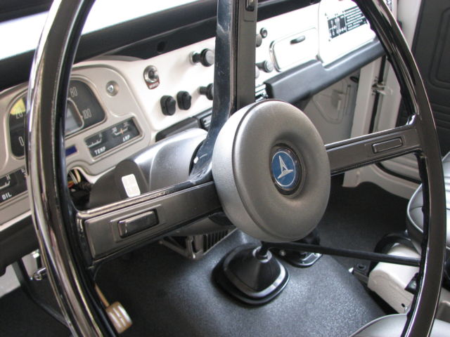 1975 Camo Toyota FJ Cruiser