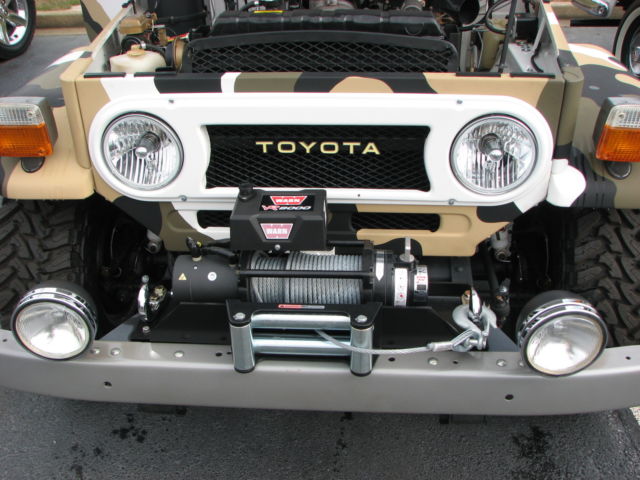 1975 Camo Toyota FJ Cruiser