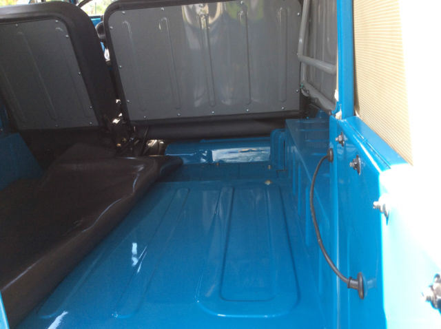 19780000 blue sky Toyota Land Cruiser Convertible