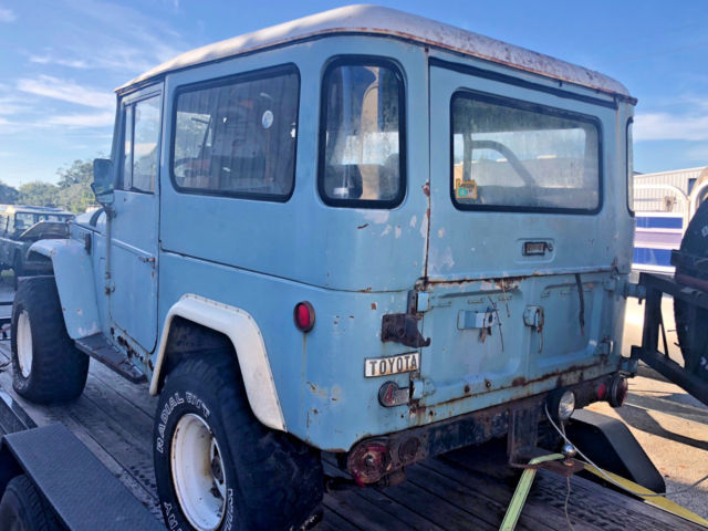 1969 blue Toyota FJ Cruiser