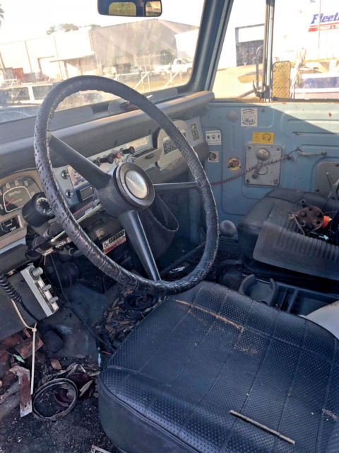 1969 blue Toyota FJ Cruiser