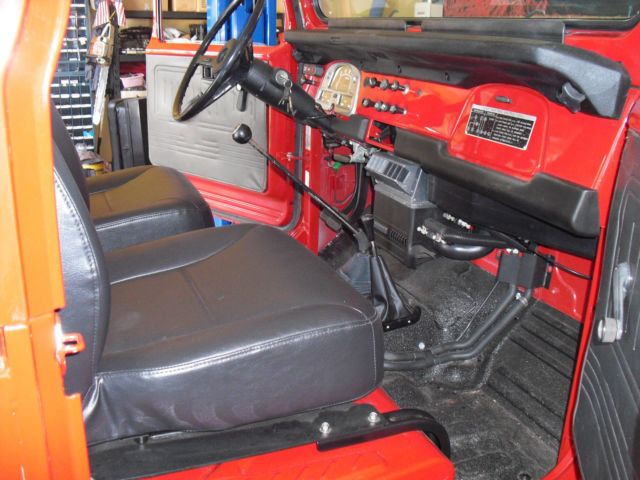 1974 WHITE Toyota Land Cruiser 4W