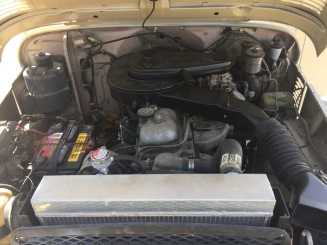 1975 Beige Toyota Land Cruiser