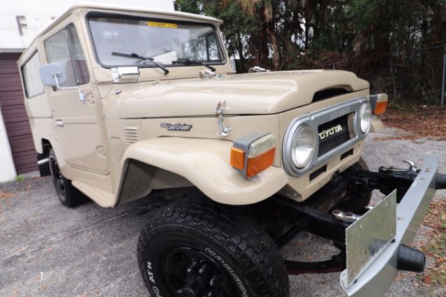 1979 Brown Toyota FJ Cruiser