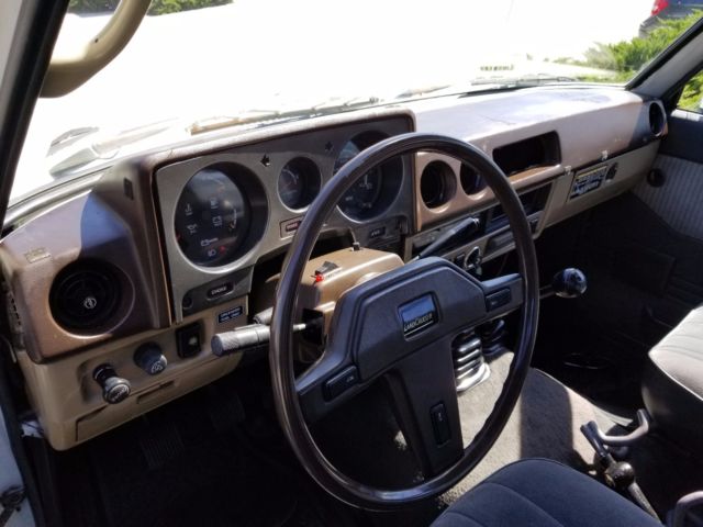 1985 White Toyota Land Cruiser Wagon