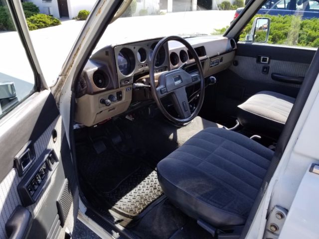 1985 White Toyota Land Cruiser Wagon