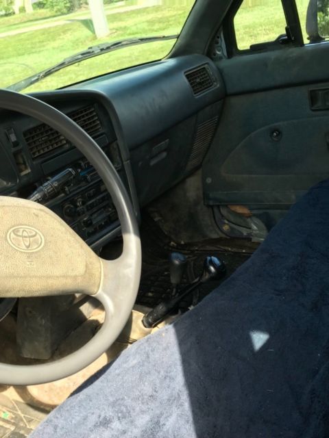 1992 Camo Toyota Hilux Crew Cab Pickup