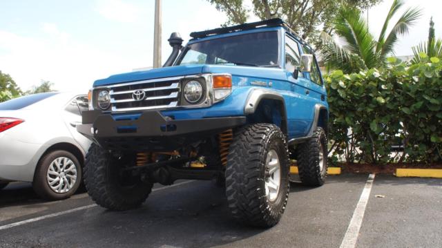 1988 Blue Toyota Land Cruiser Off Road