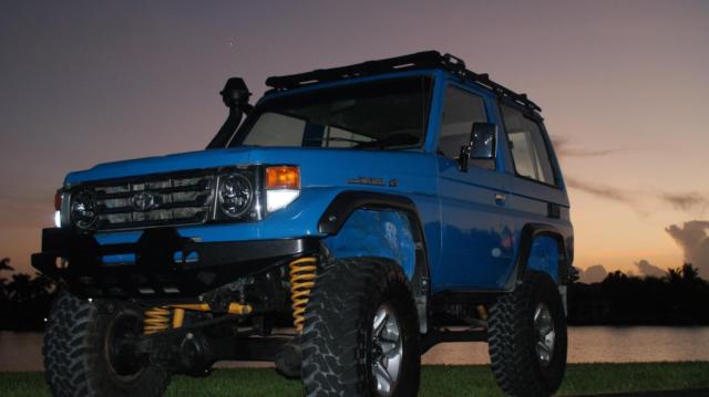 1988 Blue Toyota Land Cruiser Off Road