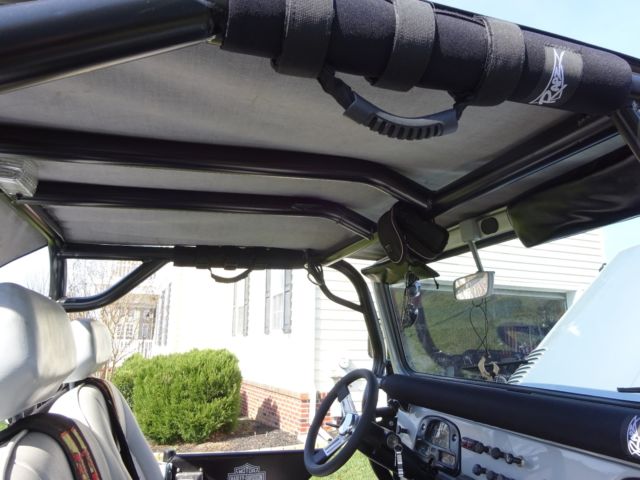 1972 gray Toyota Land Cruiser