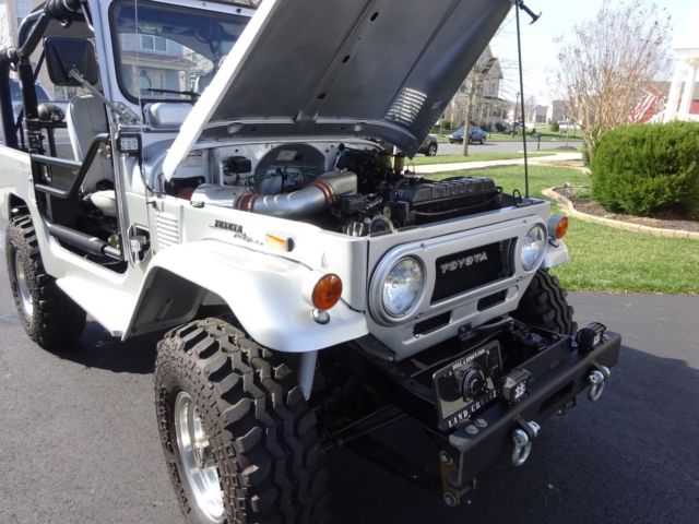 1972 gray Toyota Land Cruiser