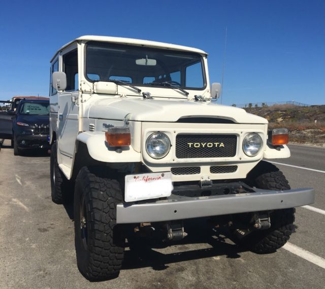 1982 White Toyota Land Cruiser SUV