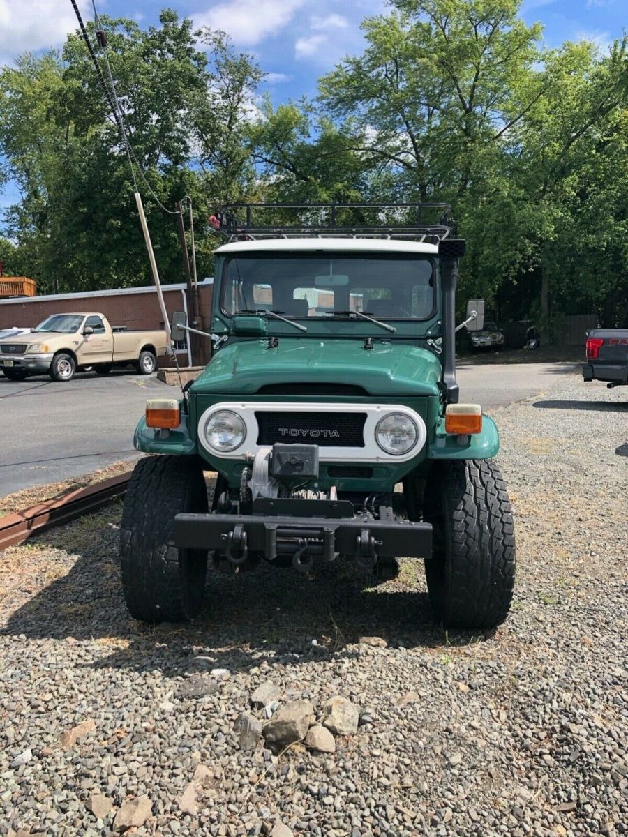 1970 Blue Toyota FJ Cruiser SUV