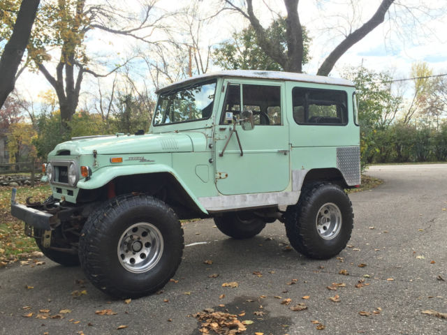 1971 Green Toyota Land Cruiser