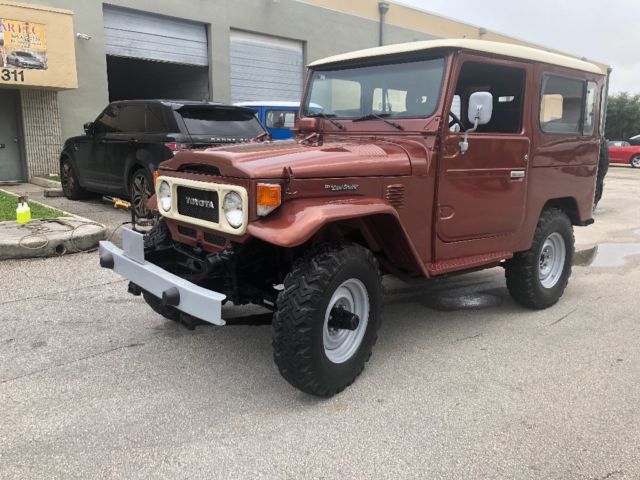 1980 Brown Toyota Land Cruiser SUV