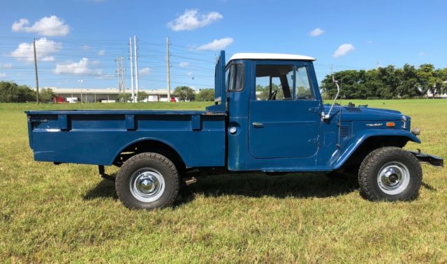 1974 Blue Toyota Land Cruiser Crew Cab Pickup