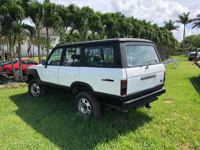 1989 Gray Toyota Land Cruiser SUV
