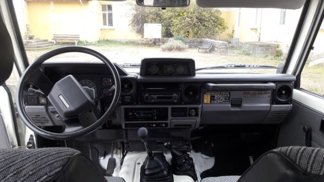 1986 White Toyota Land Cruiser Wagon