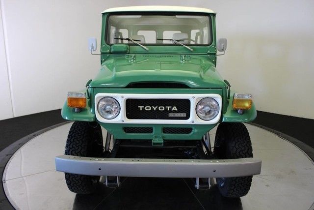 1980 Green Toyota Land Cruiser SUV