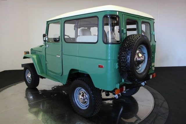 1980 Green Toyota Land Cruiser SUV