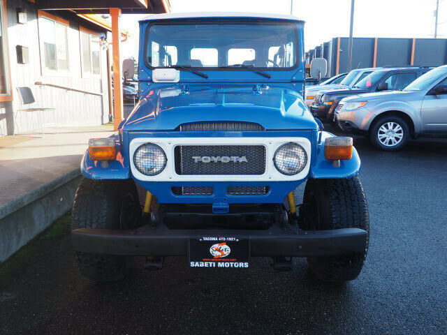 1982 -- Toyota Land Cruiser 2dr 4WD SUV