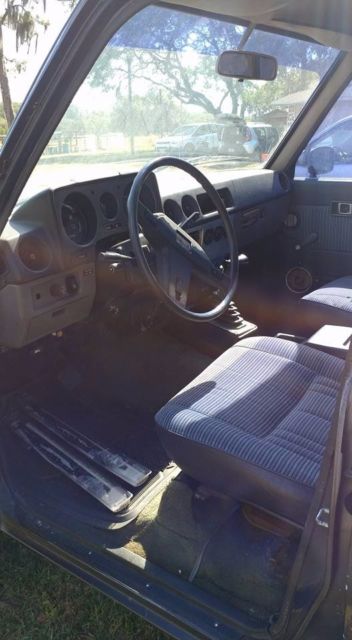 1986 Gray Toyota Land Cruiser 4 door