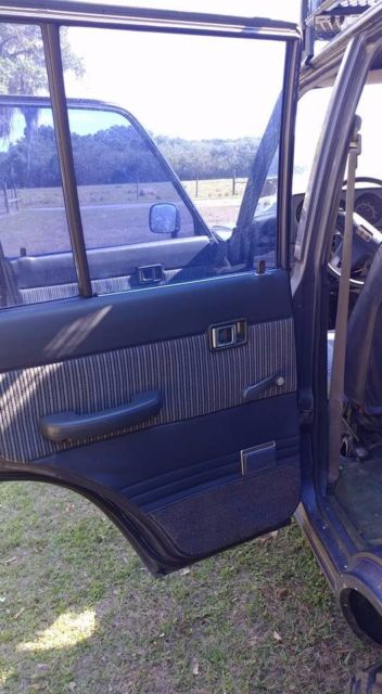 1986 Gray Toyota Land Cruiser 4 door