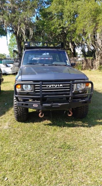 1986 Gray Toyota Land Cruiser 4 door