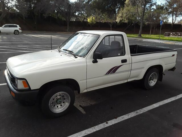 1989 White Toyota Other Standard Cab Pickup
