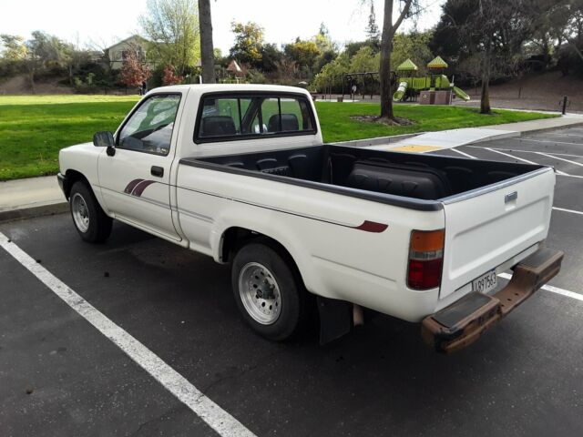 1989 White Toyota Other Standard Cab Pickup