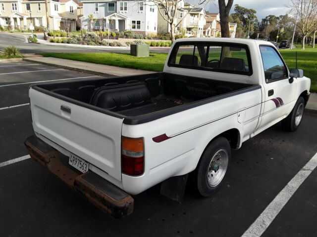 1989 White Toyota Other Standard Cab Pickup
