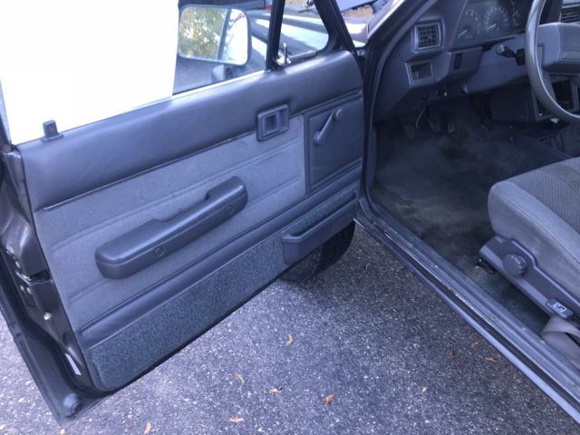 1987 Gray Toyota Pickup Extended Cab Pickup