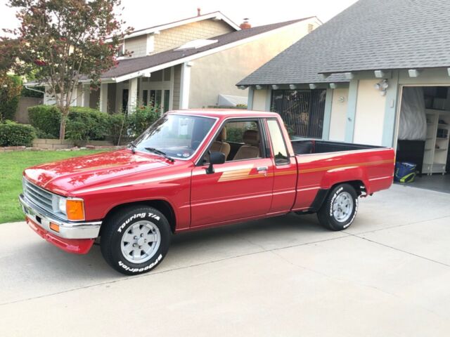 1986 Red Toyota 86 Extended Cab Pickup