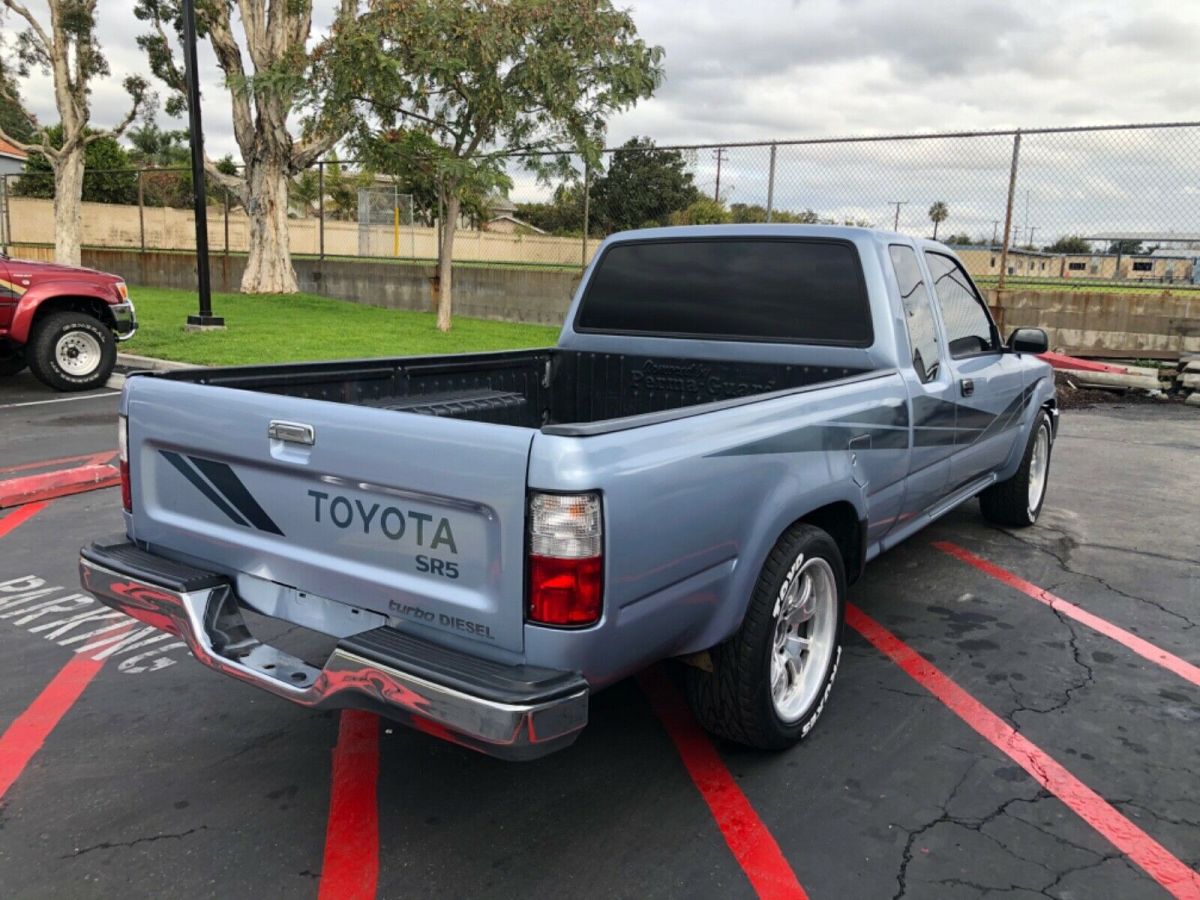 1989 Blue Toyota Pickup Extended Cab Pickup