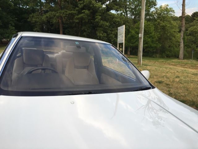 1990 White Toyota Other Coupe