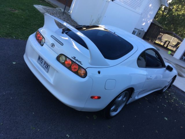 1993 White Toyota Supra coupe